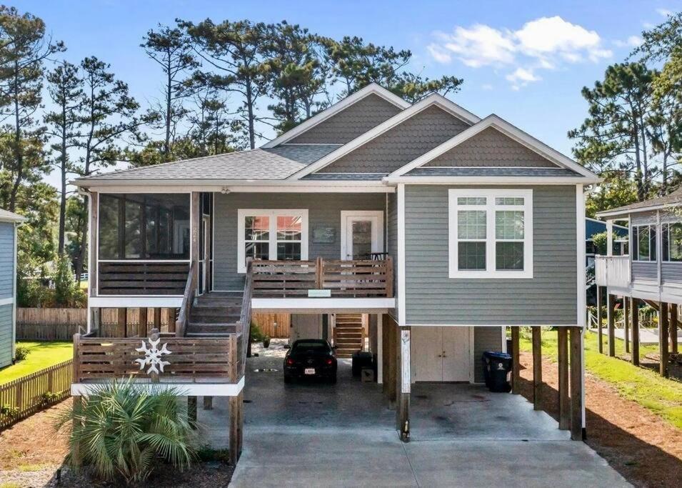 Belle Mer New Swimming Pool Elevator Great For Kids Oak Island Exterior photo