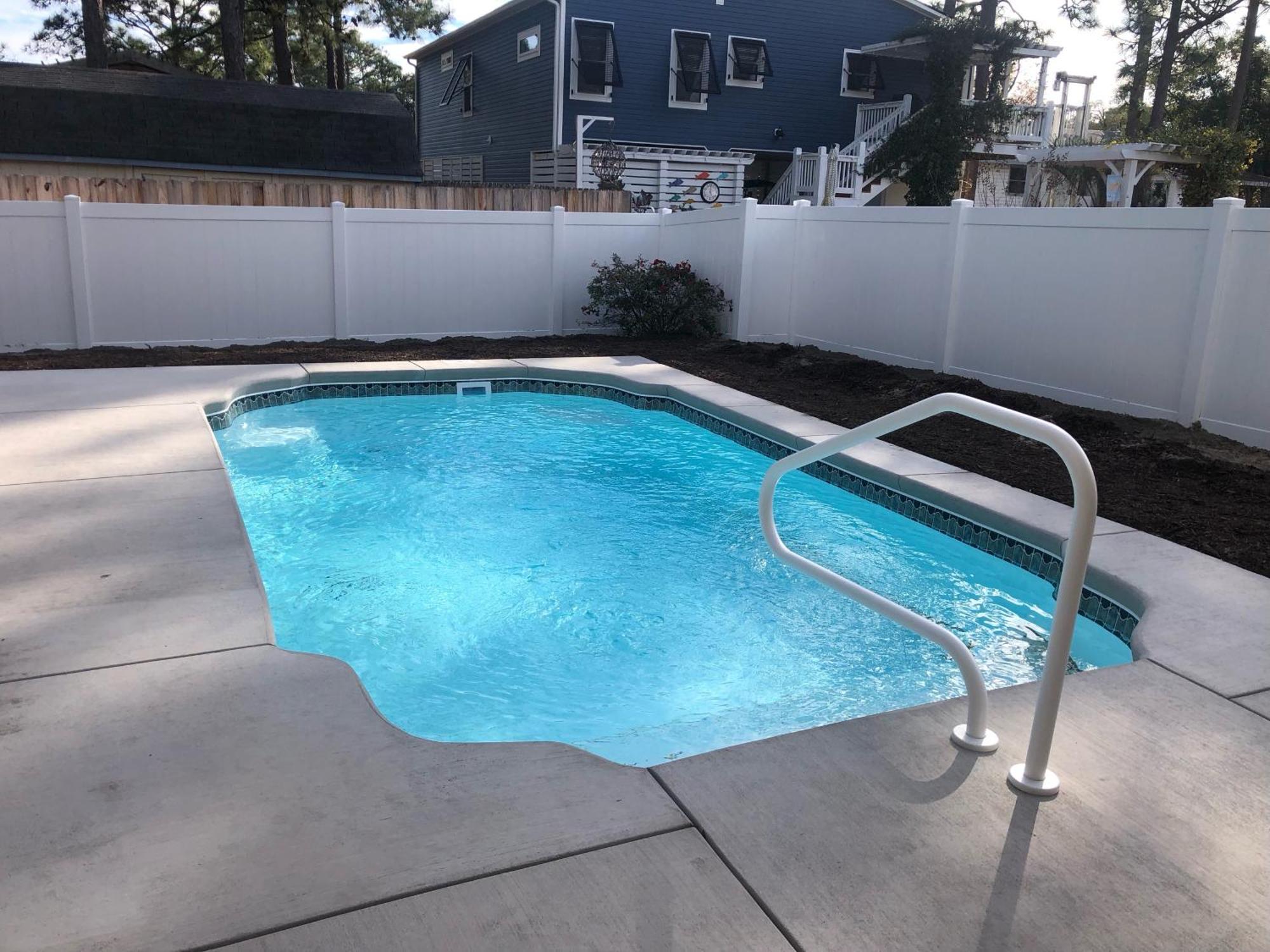 Belle Mer New Swimming Pool Elevator Great For Kids Oak Island Exterior photo
