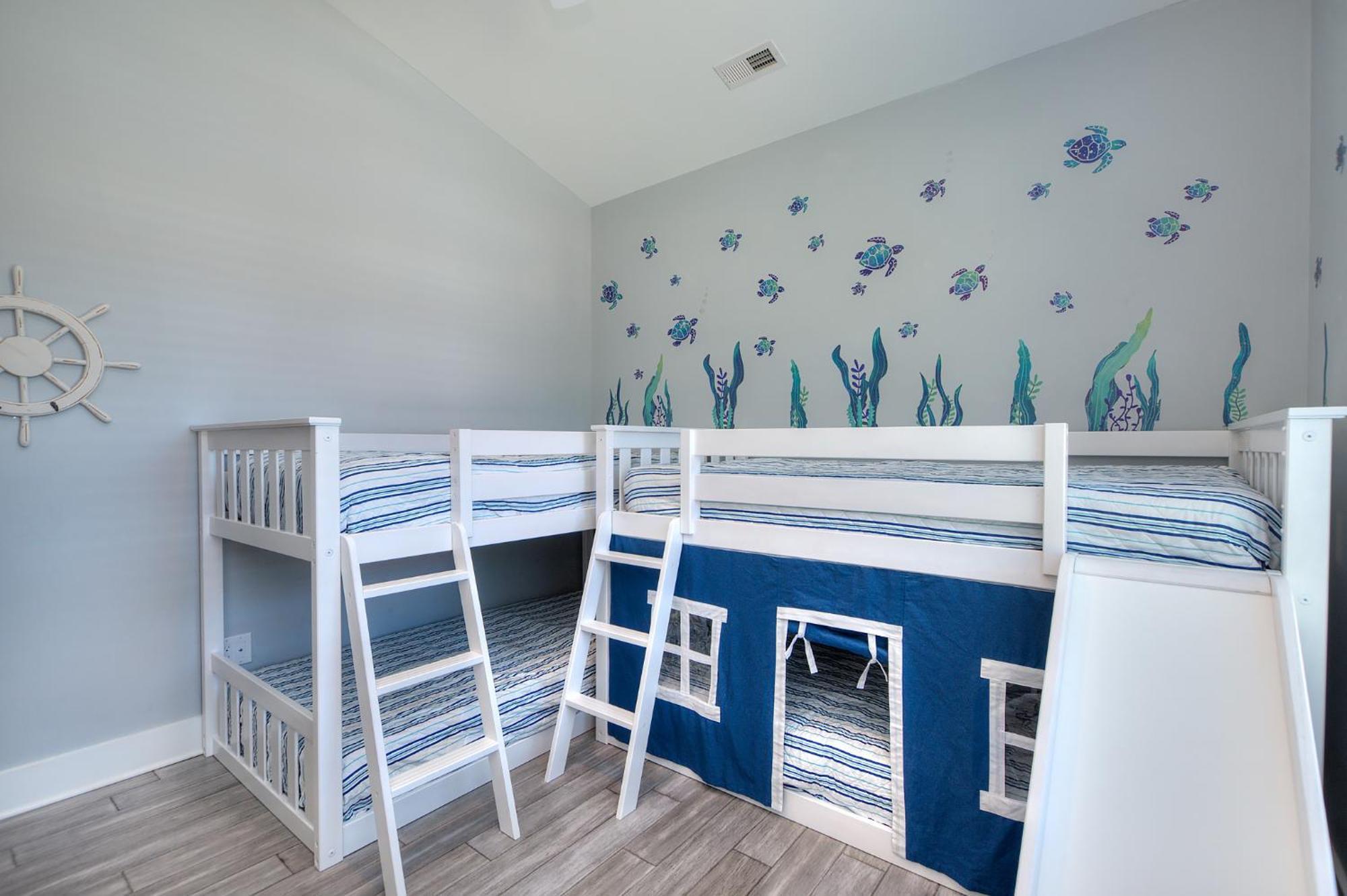 Belle Mer New Swimming Pool Elevator Great For Kids Oak Island Exterior photo